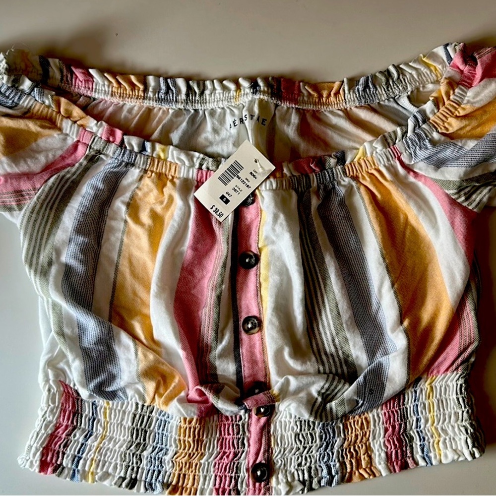 Aeropostale top size small